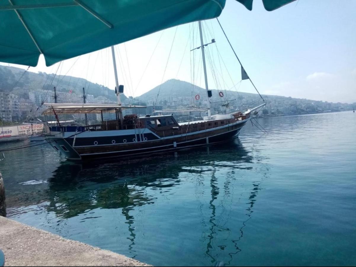 City Center Apartment Saranda エクステリア 写真