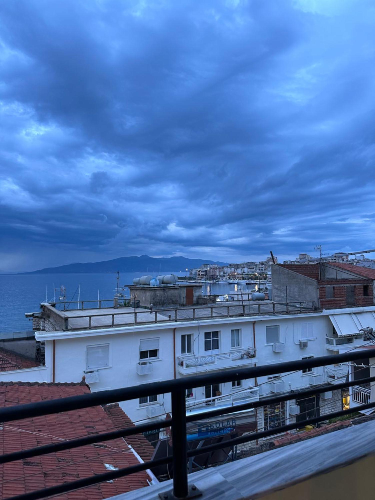 City Center Apartment Saranda エクステリア 写真